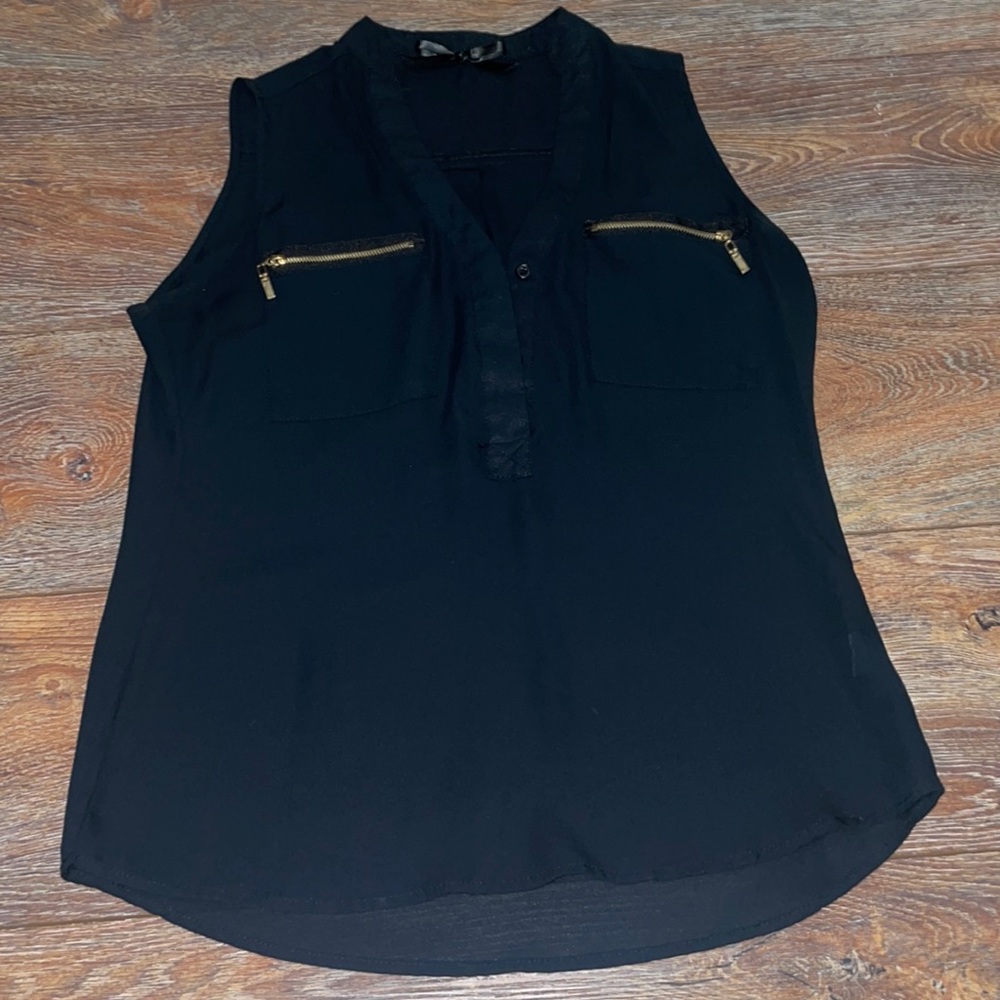 Tank top bundle - Picture 6 of 11